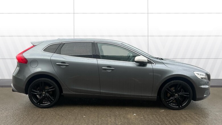 Volvo V40 D3 [4 Cyl 150] R DESIGN Pro 5dr Diesel Hatchback